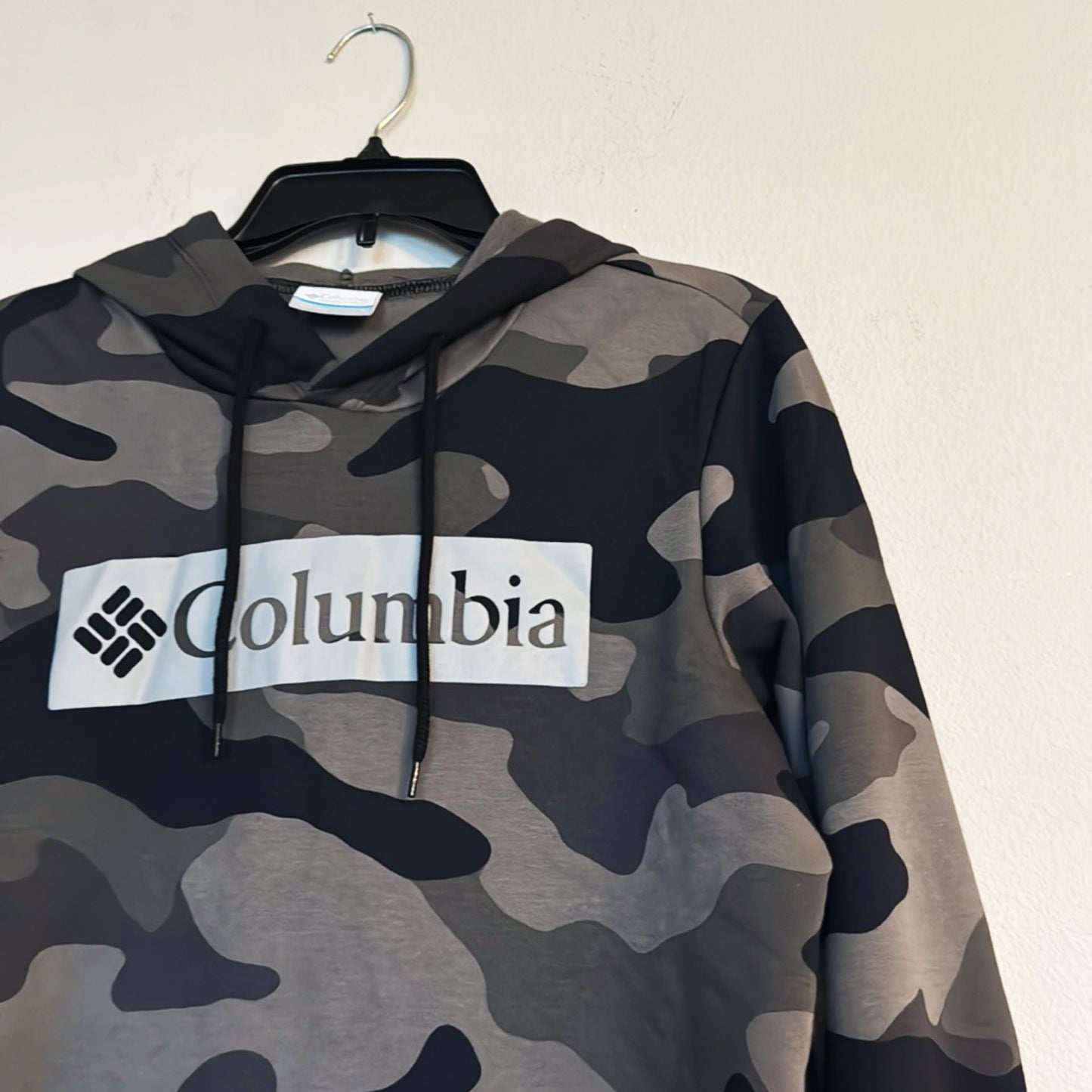 Columbia Pullover Camo Hoodie