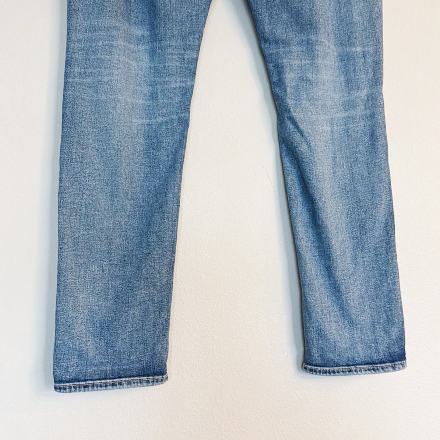 Silver Jean Co. Boyfriend Distressed Jeans