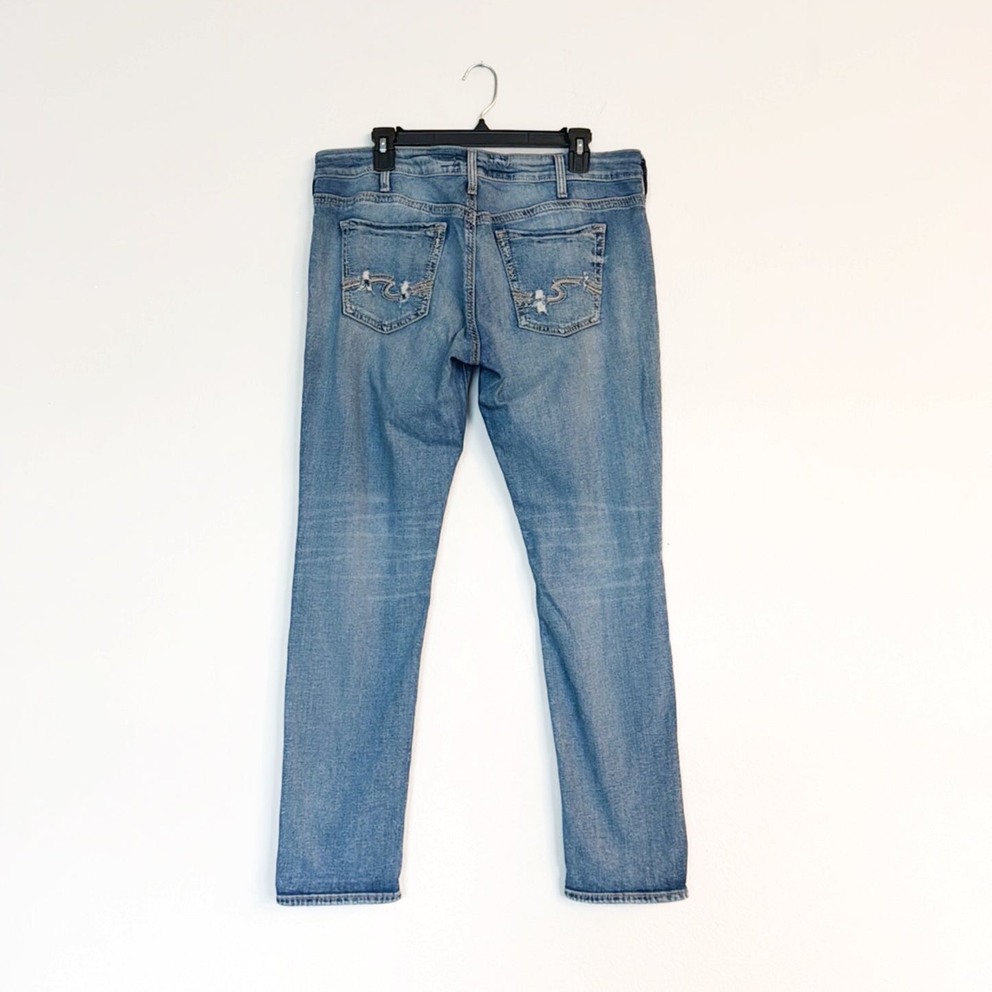 Silver Jean Co. Boyfriend Distressed Jeans