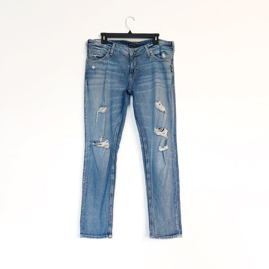Silver Jean Co. Boyfriend Distressed Jeans